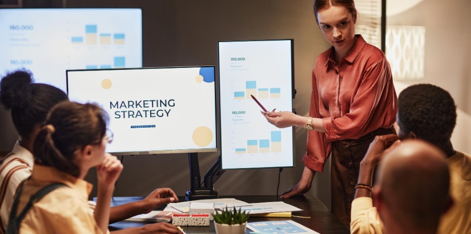 Key Services You Should Expect from An Online Marketing Agency