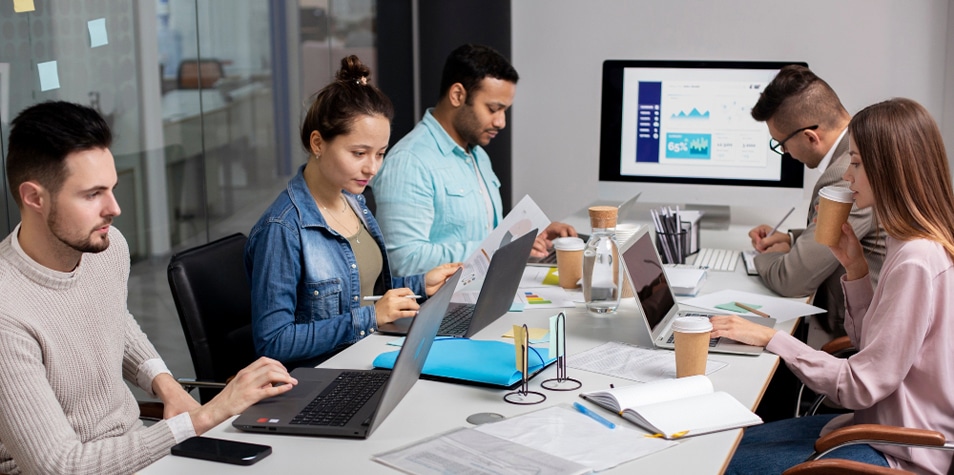Why Should You Hire an Agency for WooCommerce Development Services?